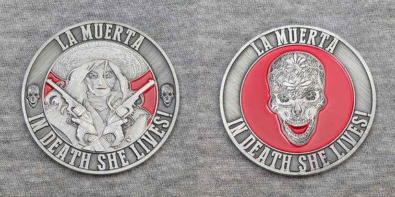 La Muerta - In Death She Lives